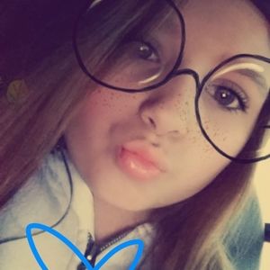 Meet your Posher, Isabel